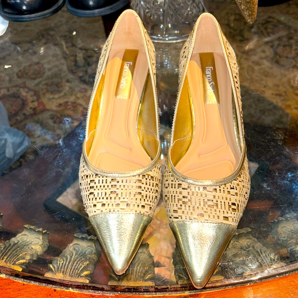 FRANCO SARTO PUMPS (NWOT),